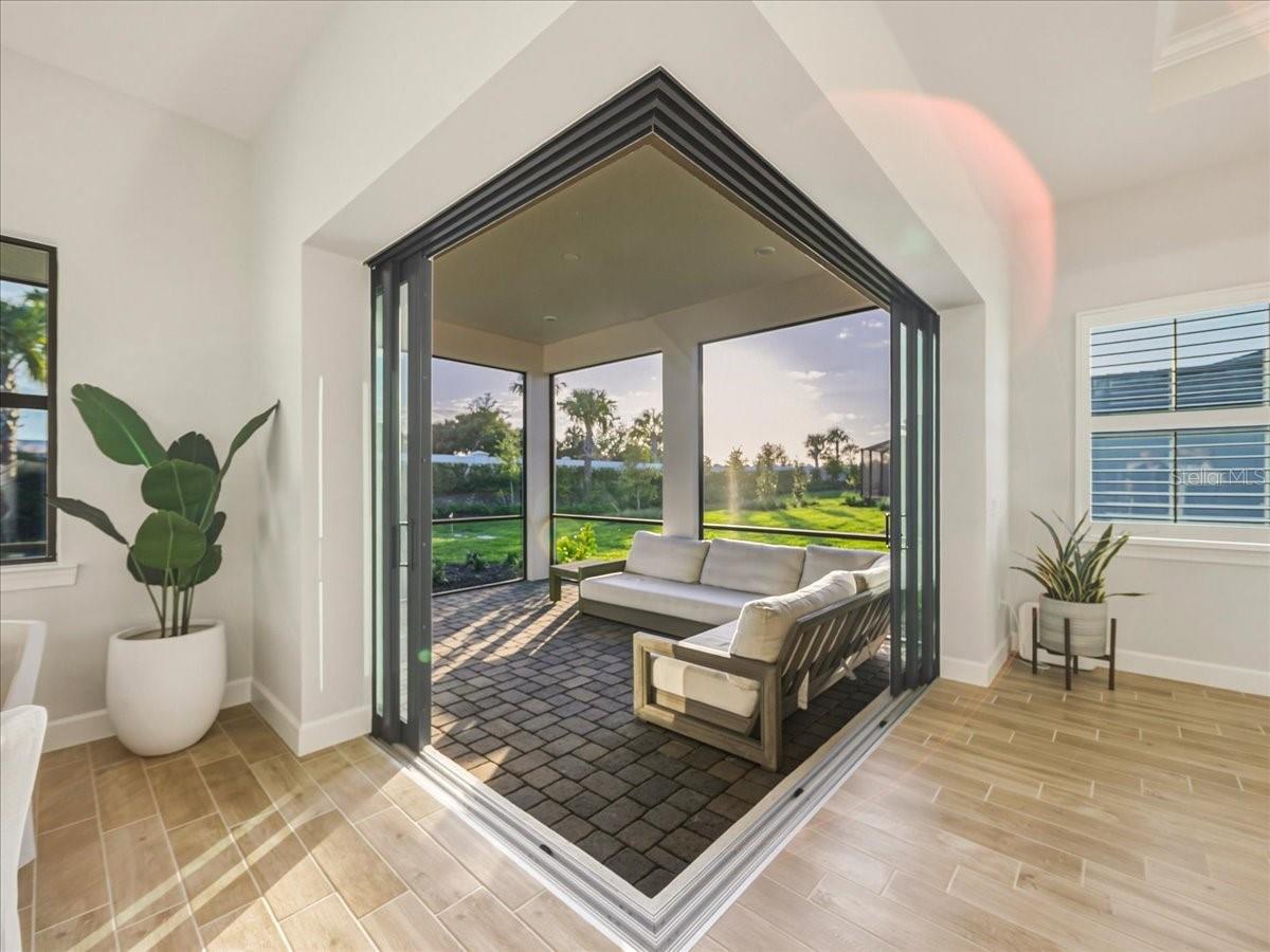 Image 20 of 59 For 6013 Silver Grass Court