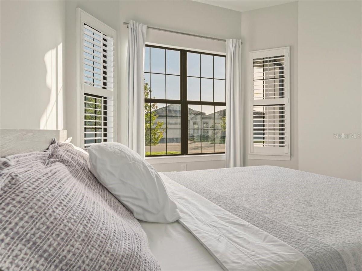 Image 29 of 59 For 6013 Silver Grass Court