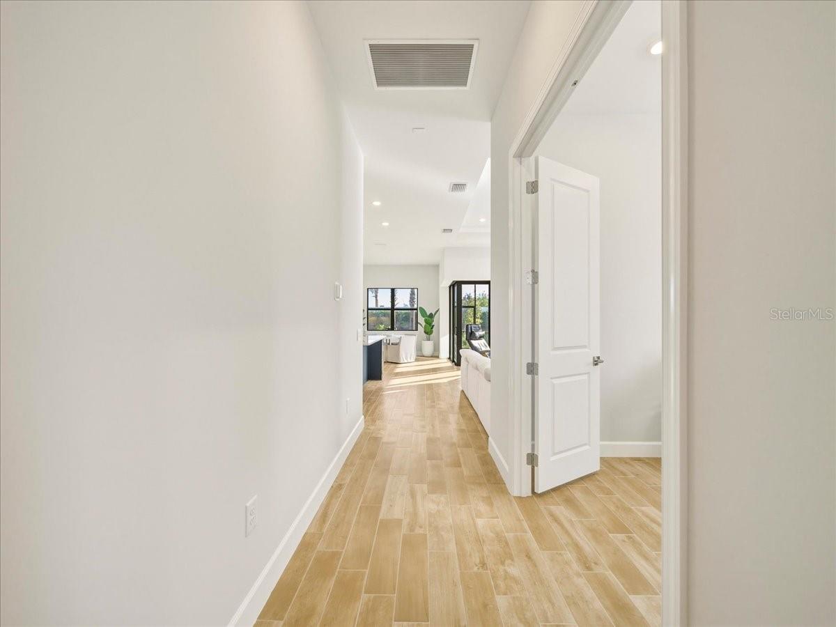 Image 5 of 59 For 6013 Silver Grass Court