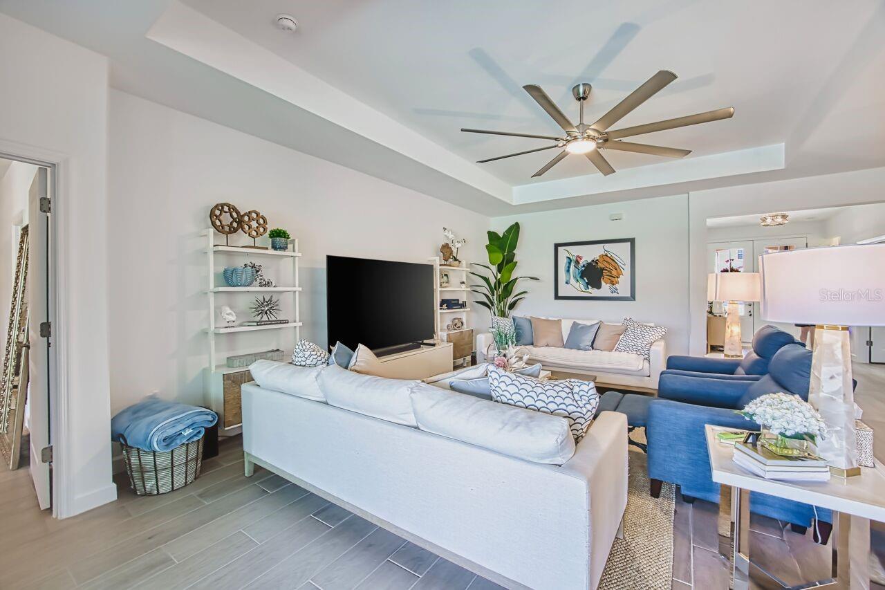 Image 13 of 49 For 10903 Timber Creek Drive