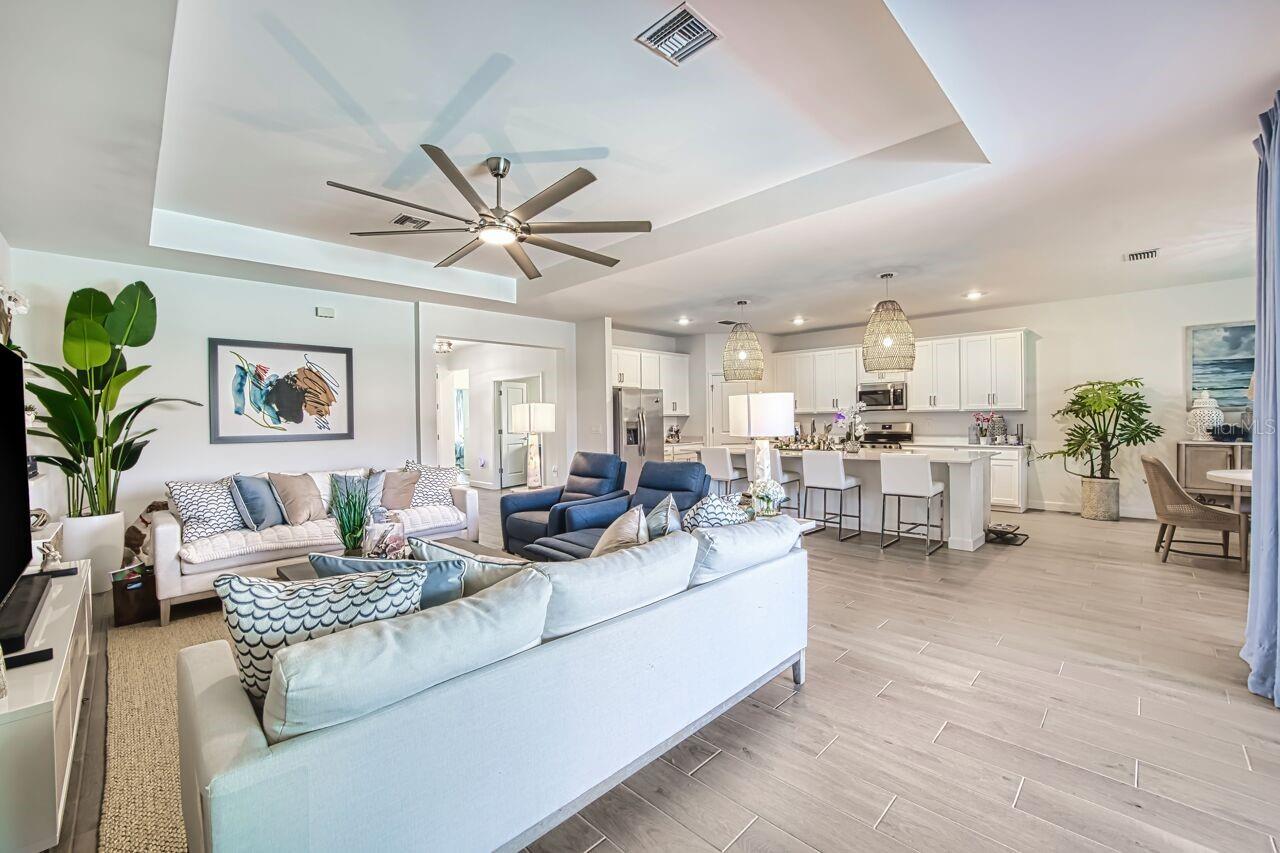 Image 26 of 49 For 10903 Timber Creek Drive