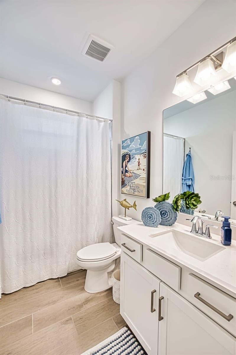 Image 36 of 49 For 10903 Timber Creek Drive