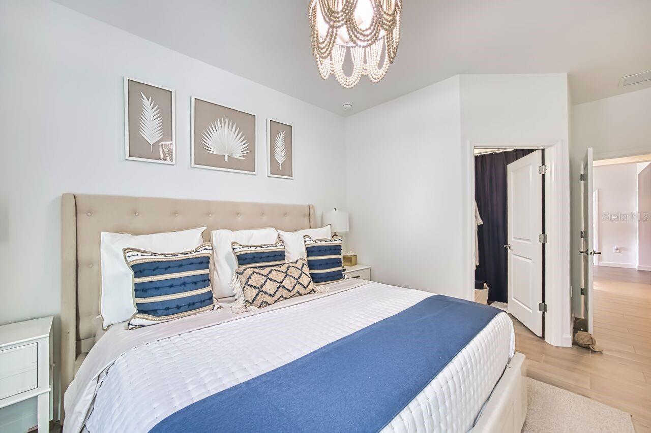 Image 40 of 49 For 10903 Timber Creek Drive