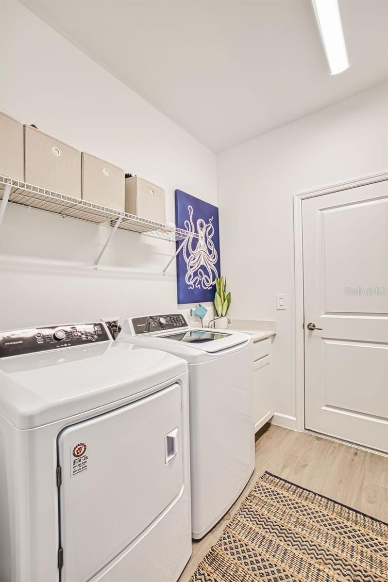 Image 43 of 49 For 10903 Timber Creek Drive