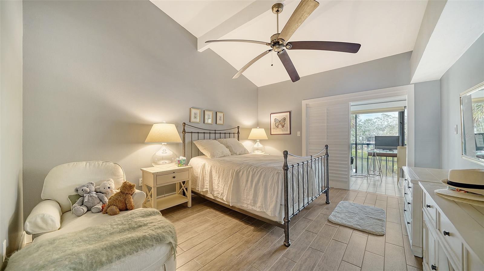 Image 19 of 65 For 1601 Pelican Point Drive Ha212