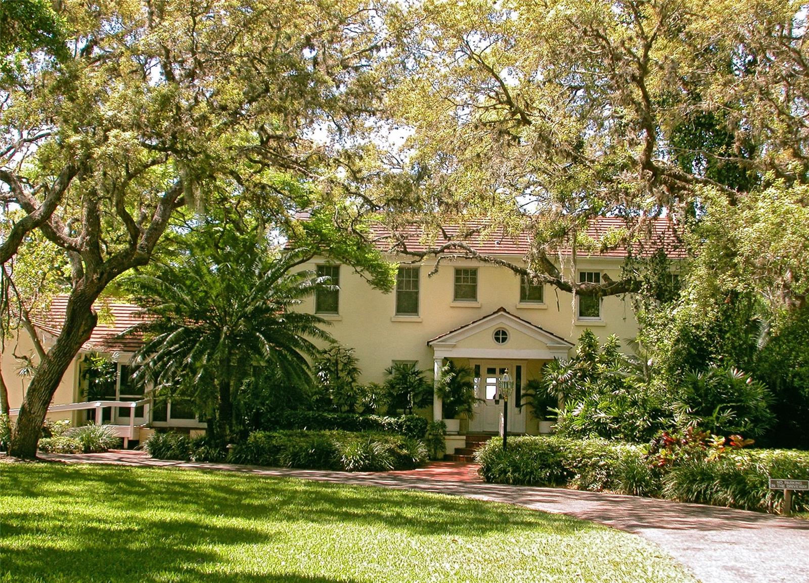 Image 36 of 65 For 1601 Pelican Point Drive Ha212