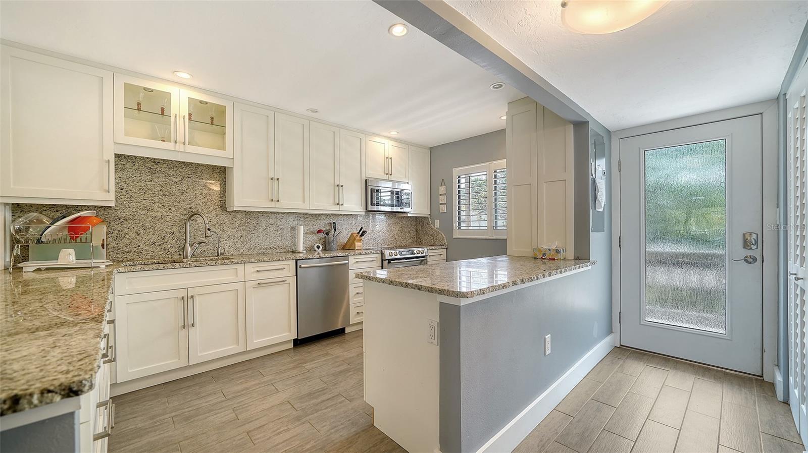 Image 4 of 65 For 1601 Pelican Point Drive Ha212