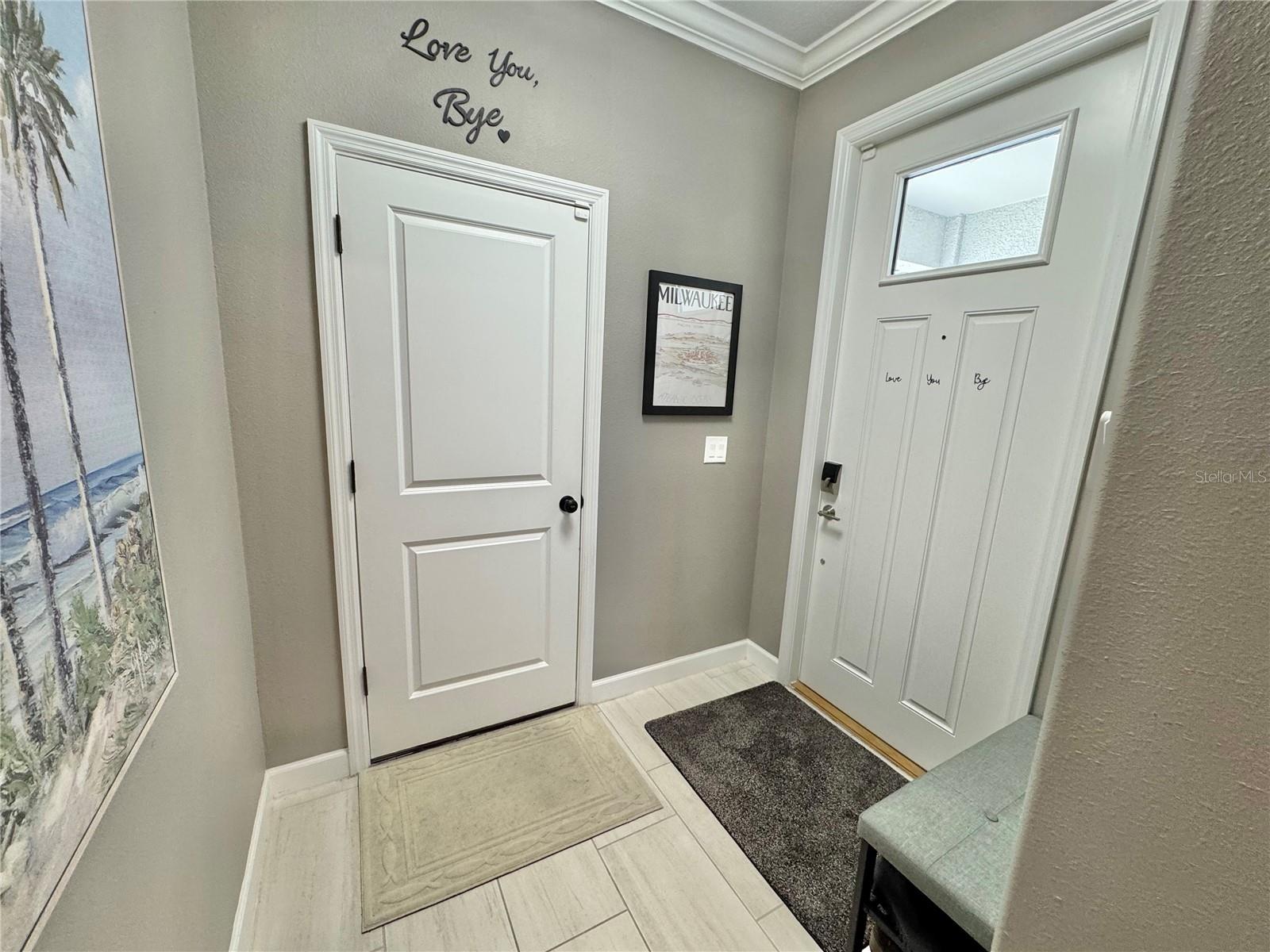 Image 15 of 55 For 12842 Lily Quartz Loop