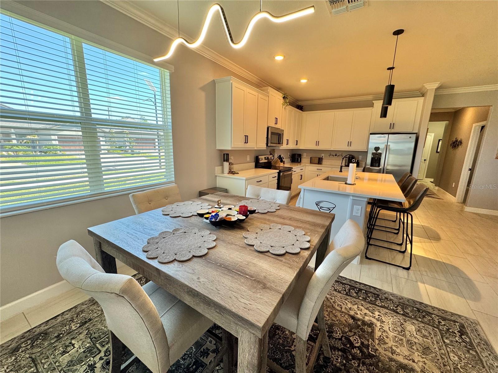 Image 22 of 55 For 12842 Lily Quartz Loop