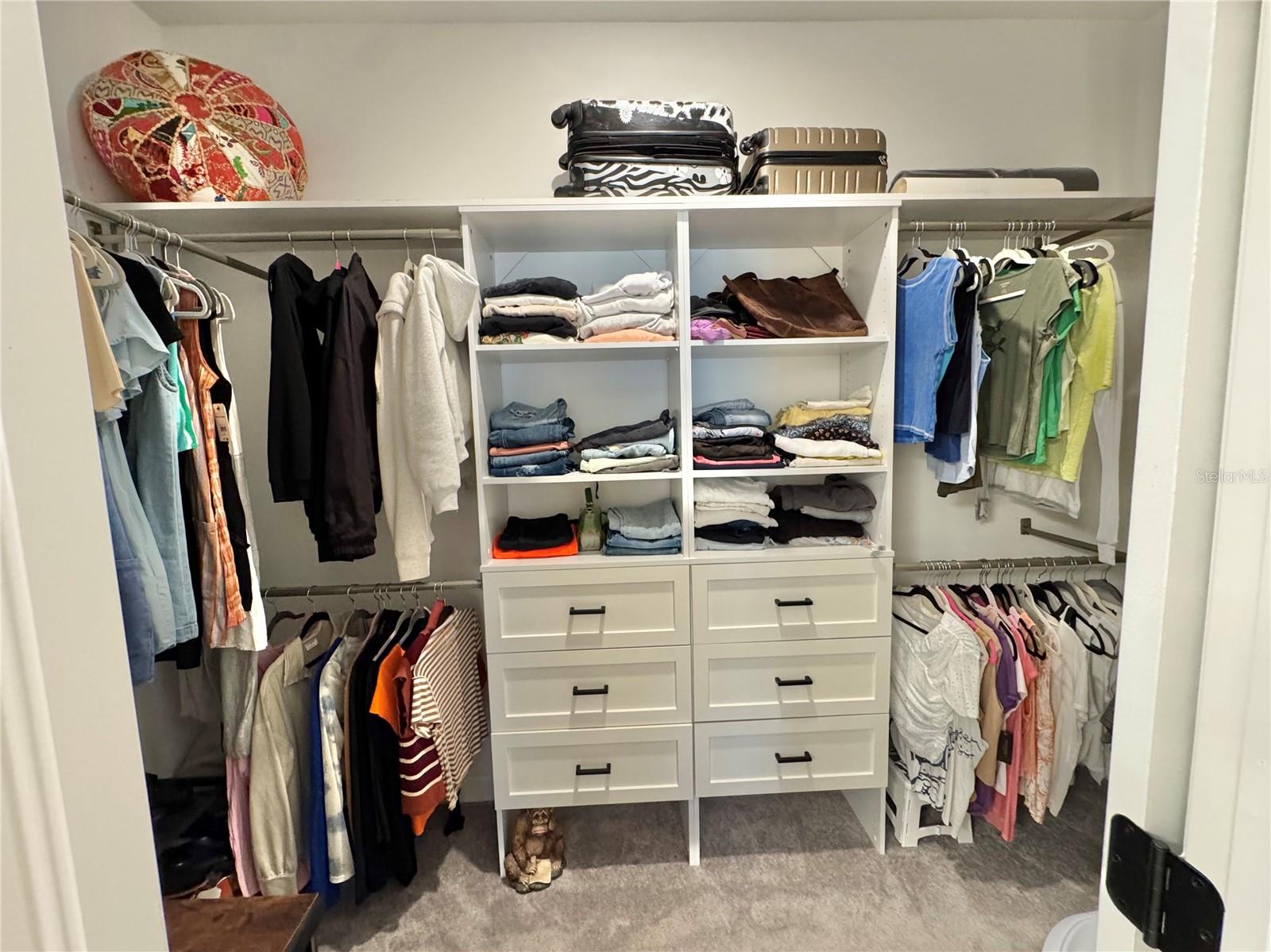 Image 29 of 55 For 12842 Lily Quartz Loop