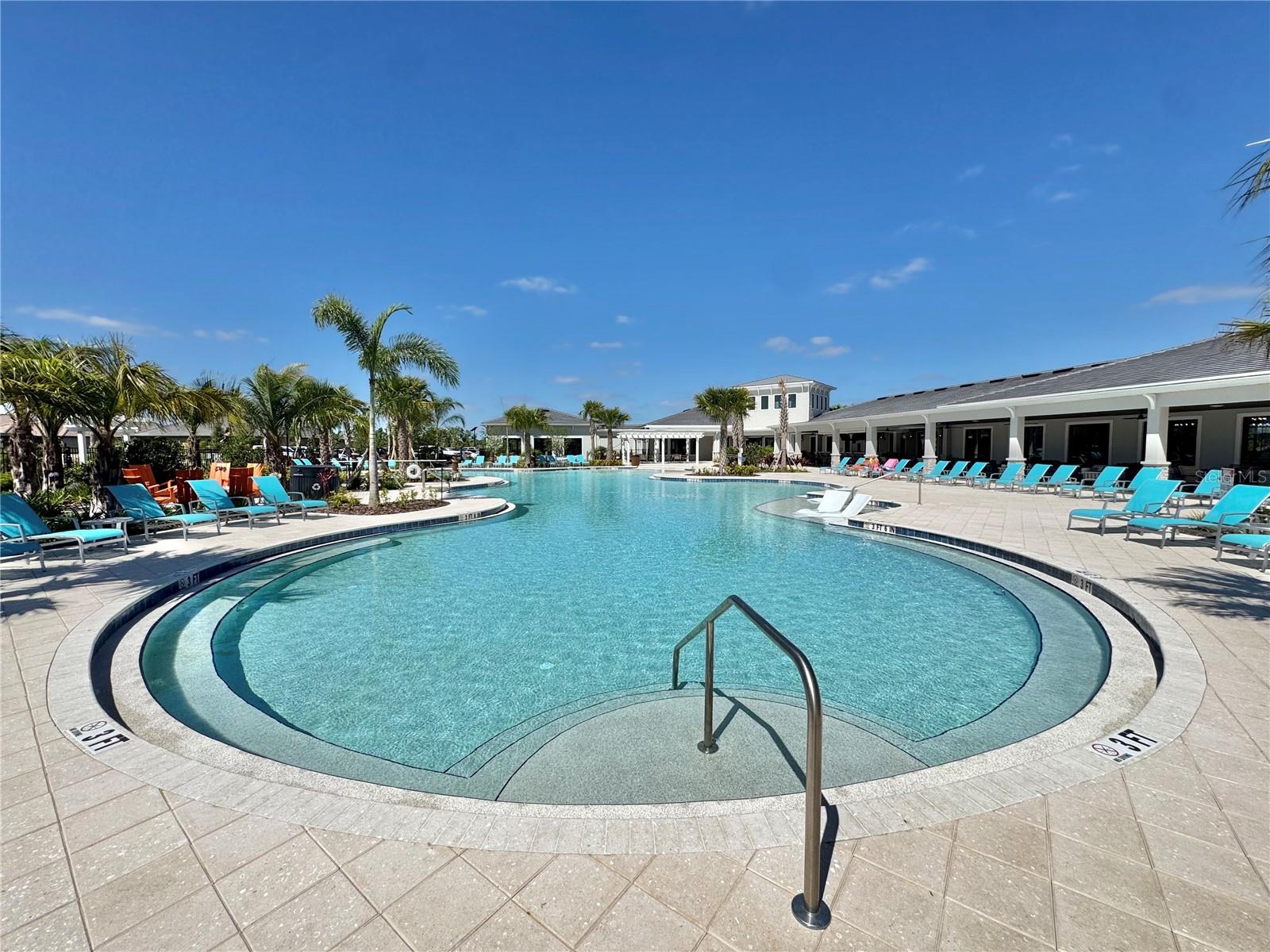 Image 31 of 55 For 12842 Lily Quartz Loop