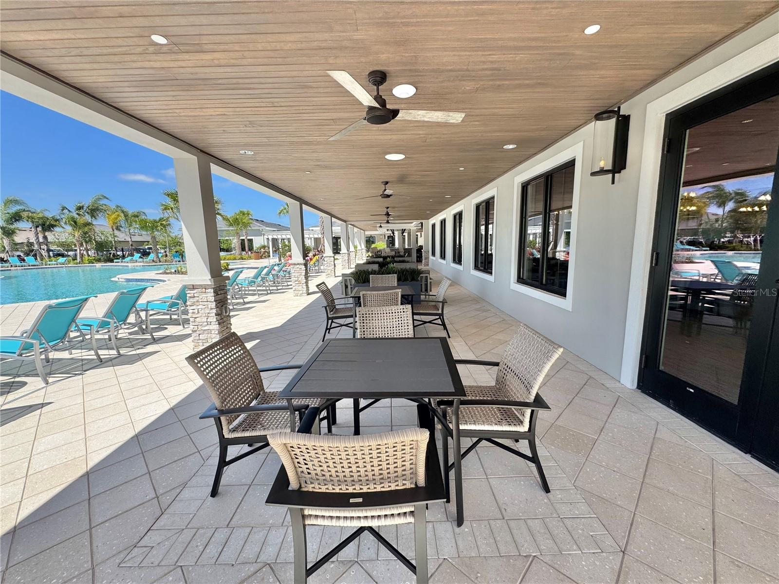 Image 36 of 55 For 12842 Lily Quartz Loop