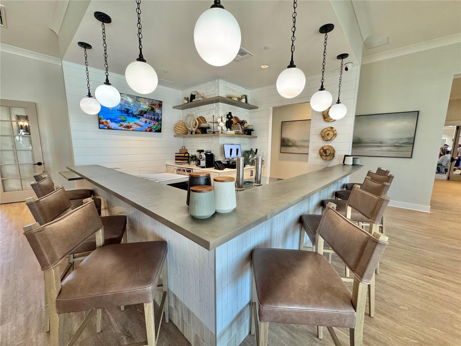 Image 42 of 55 For 12842 Lily Quartz Loop