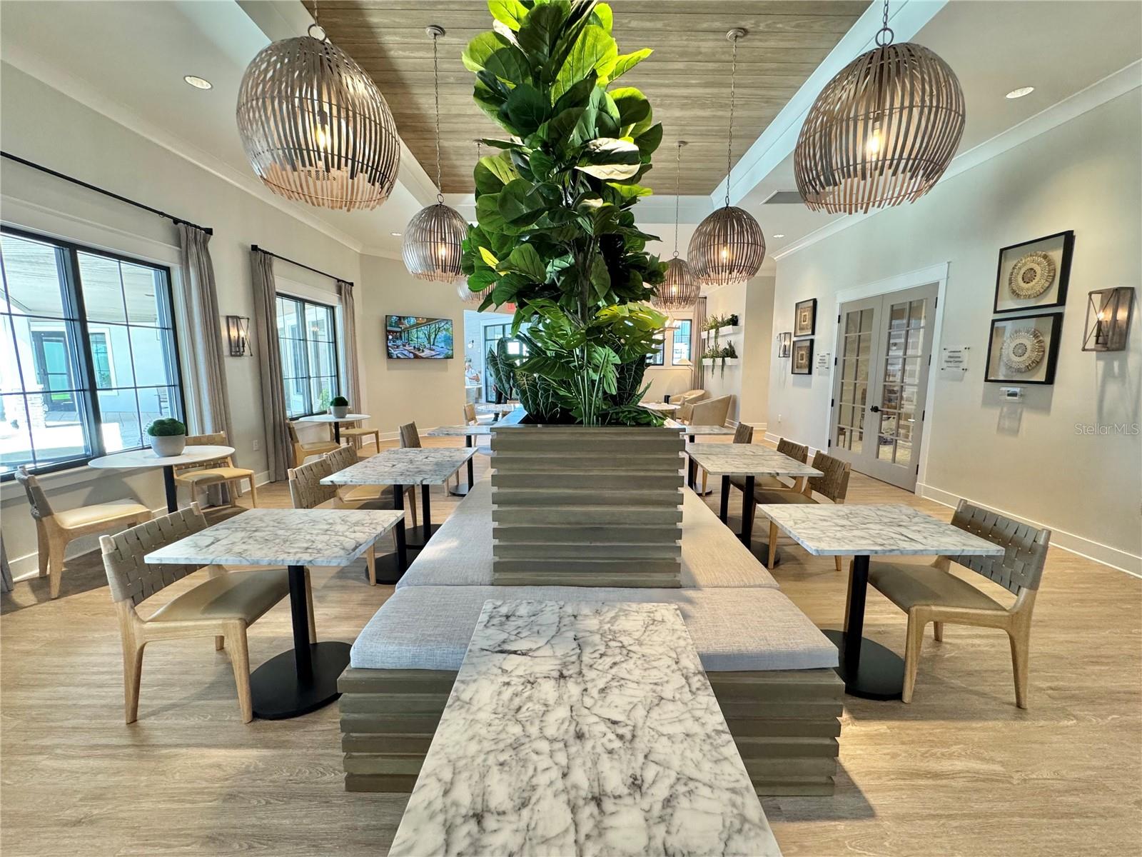 Image 47 of 55 For 12842 Lily Quartz Loop