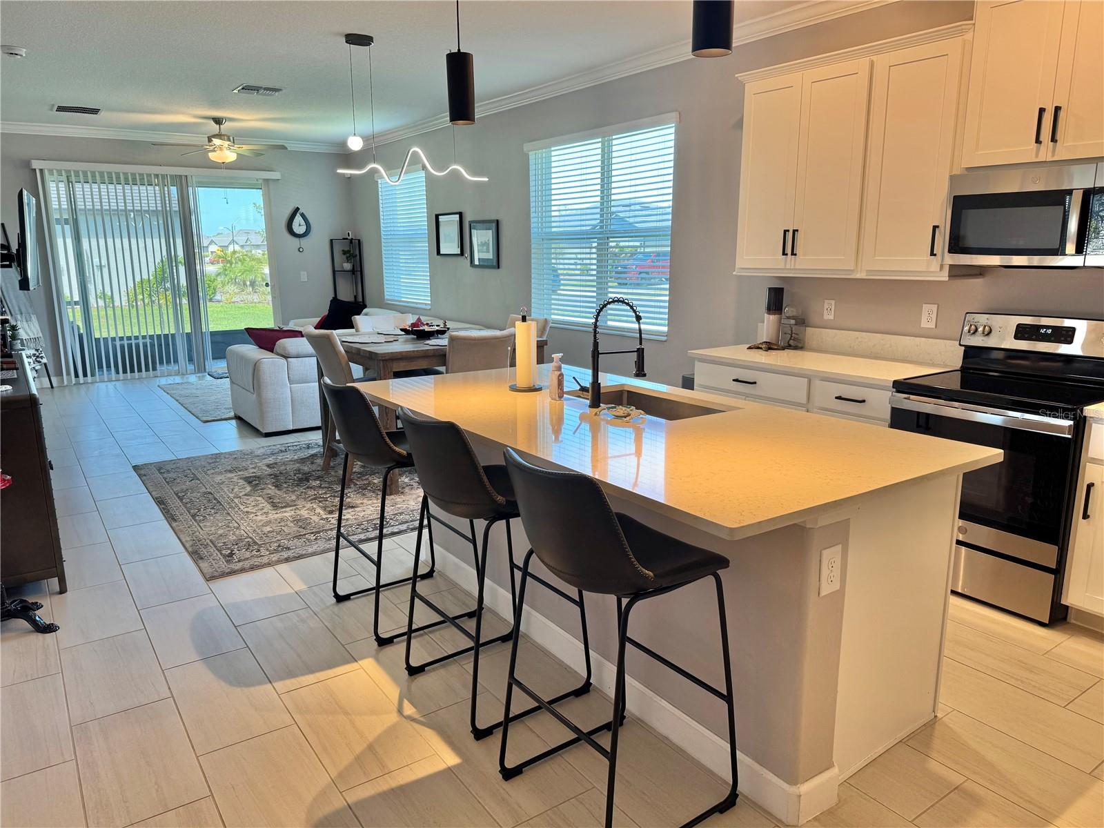 Image 7 of 55 For 12842 Lily Quartz Loop