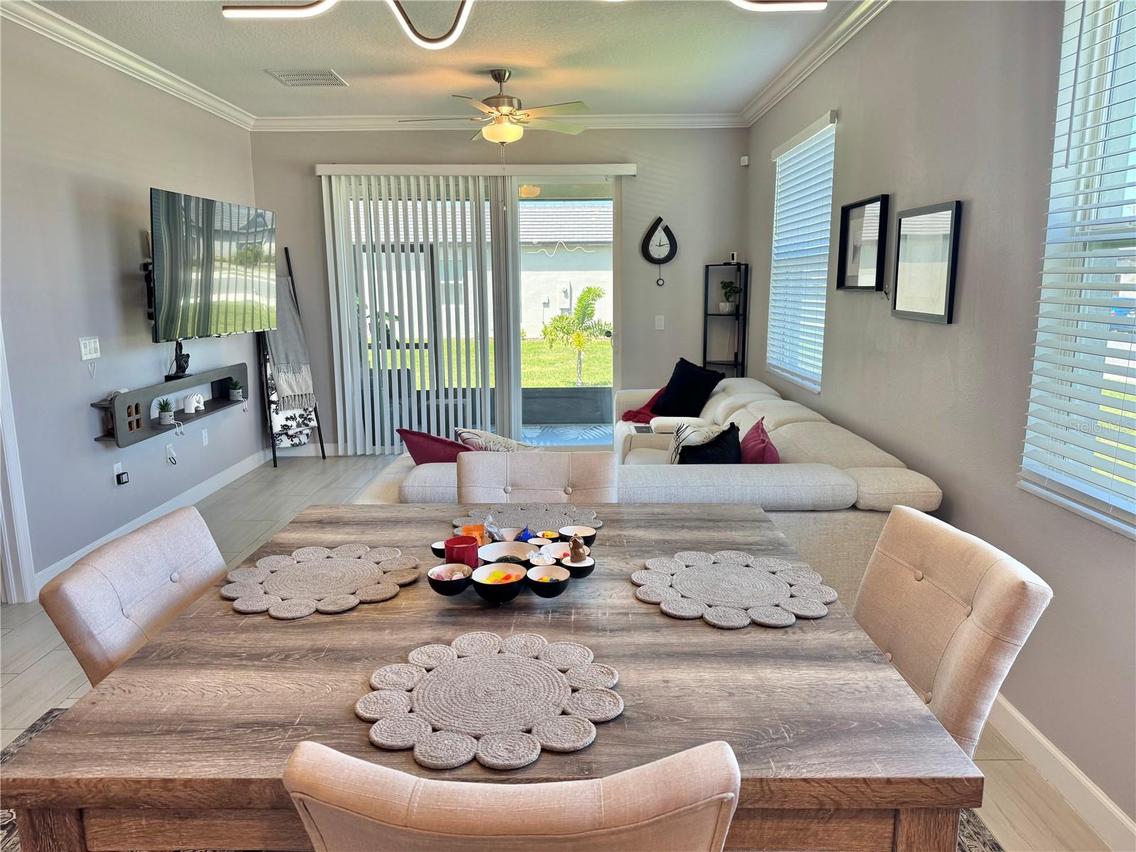 Image 8 of 55 For 12842 Lily Quartz Loop