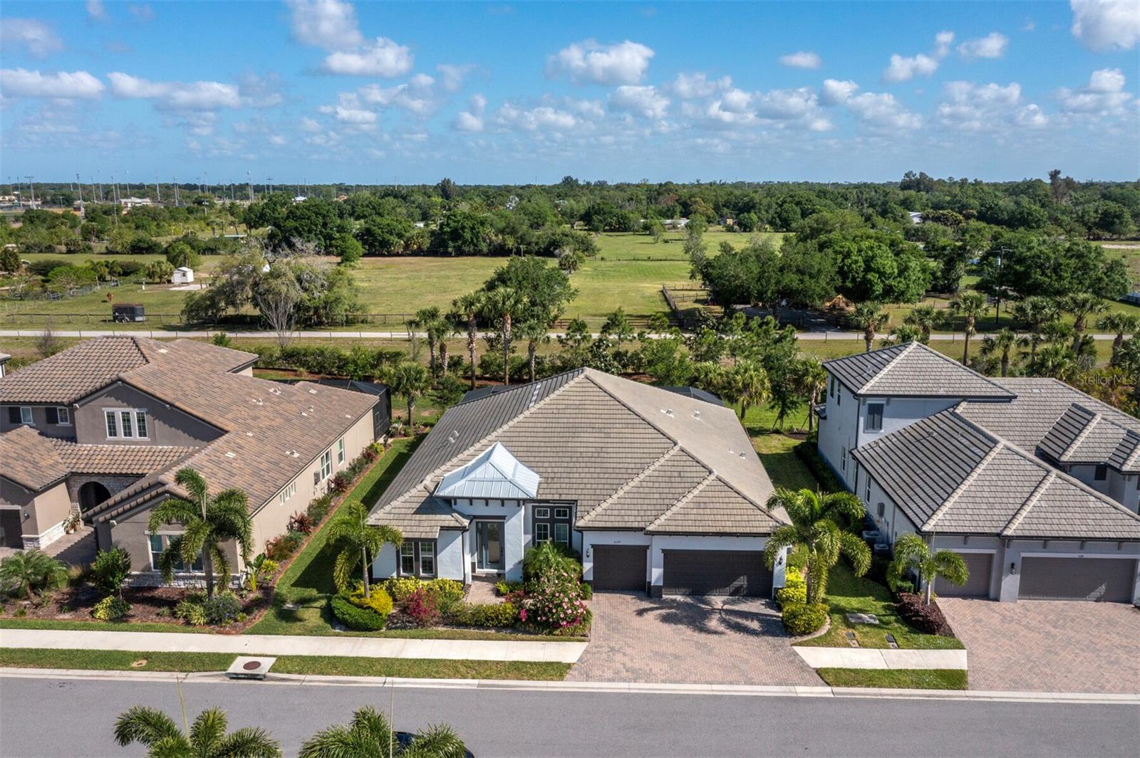 Image 45 of 55 For 6129 Lungo Lago Drive