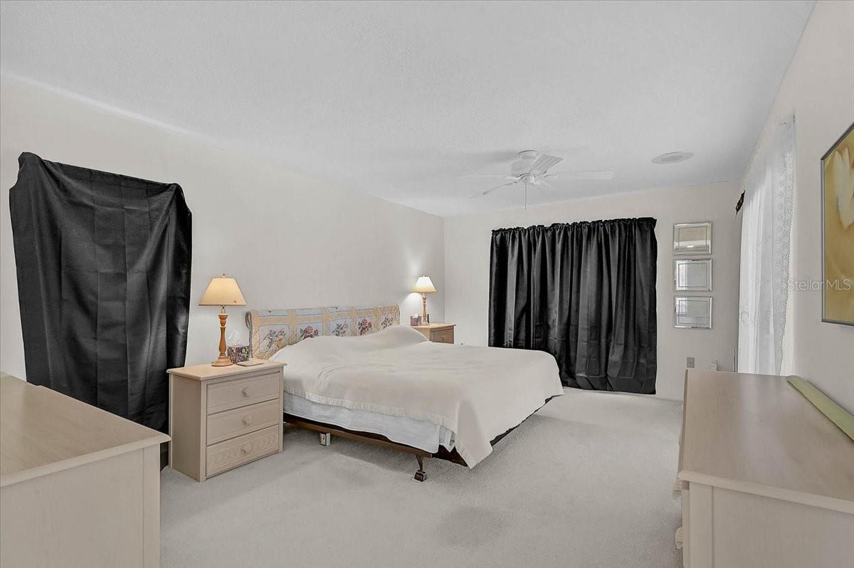 Image 30 of 64 For 3842 Torrey Pines Way