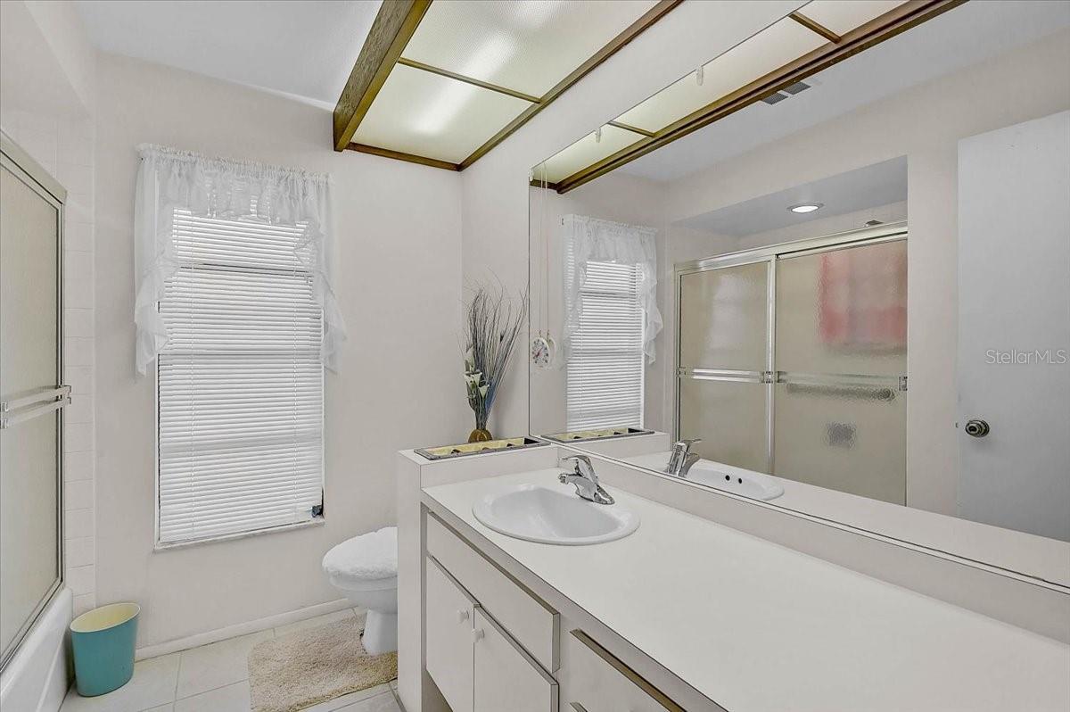 Image 36 of 64 For 3842 Torrey Pines Way