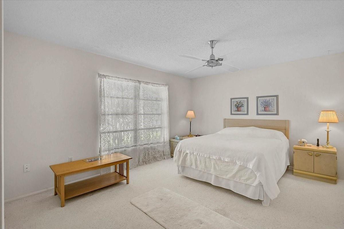 Image 37 of 64 For 3842 Torrey Pines Way