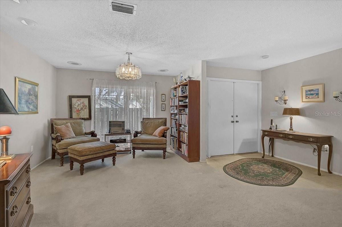 Image 6 of 64 For 3842 Torrey Pines Way