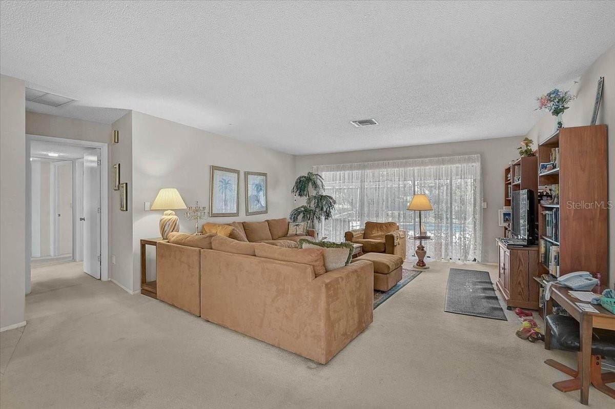 Image 8 of 64 For 3842 Torrey Pines Way