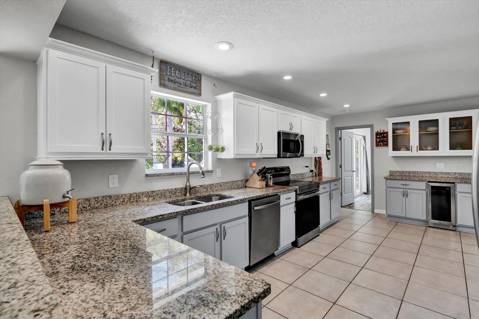 Image 10 of 46 For 245 Country Circle Drive E