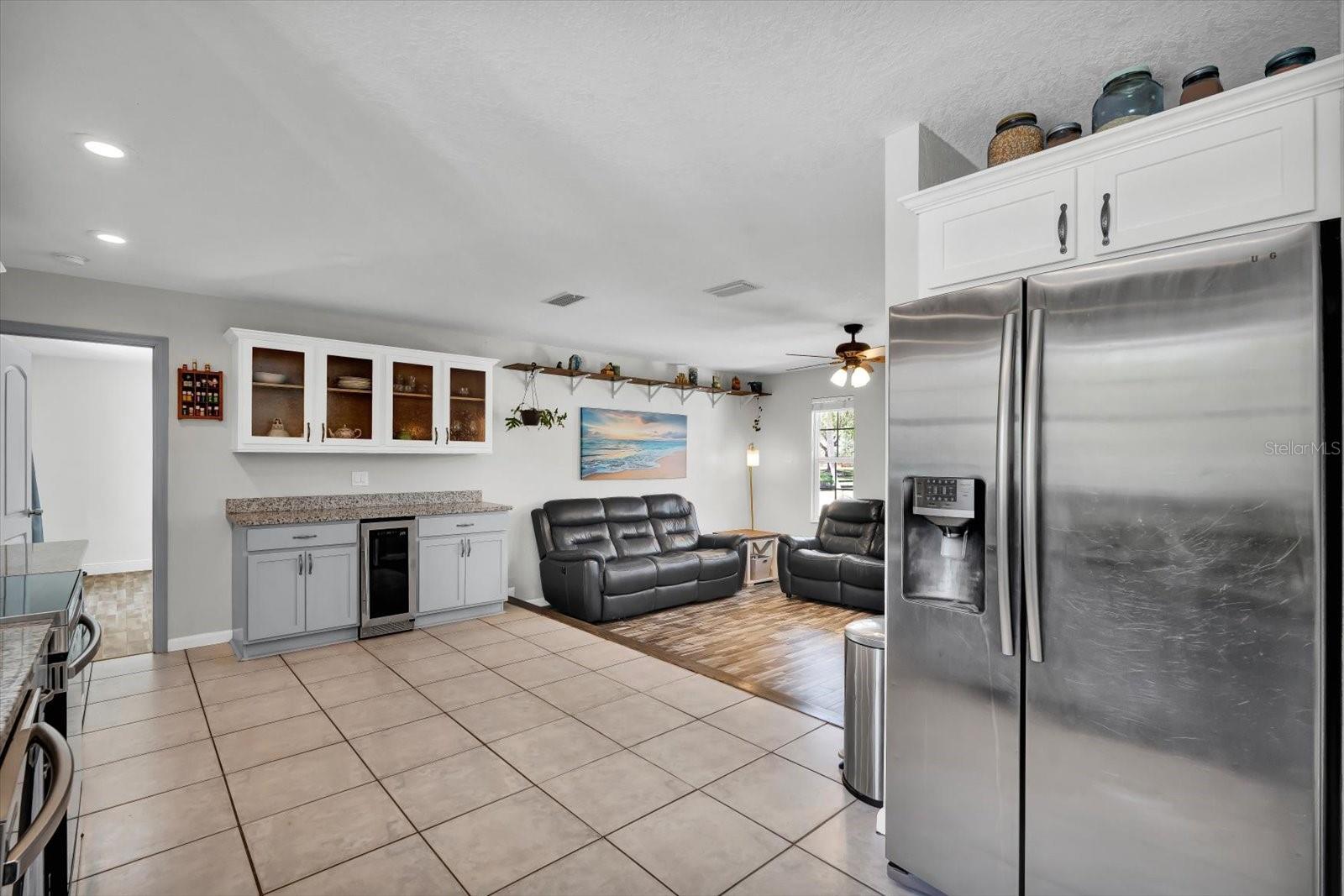 Image 13 of 46 For 245 Country Circle Drive E