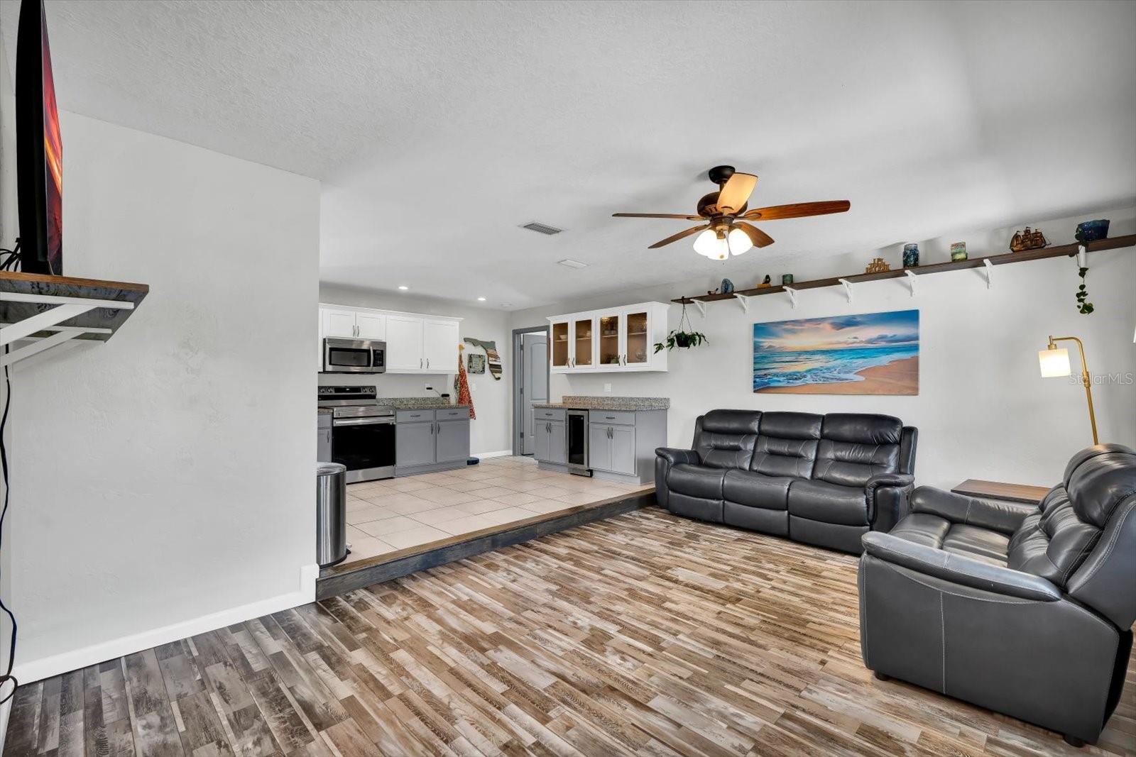 Image 15 of 46 For 245 Country Circle Drive E