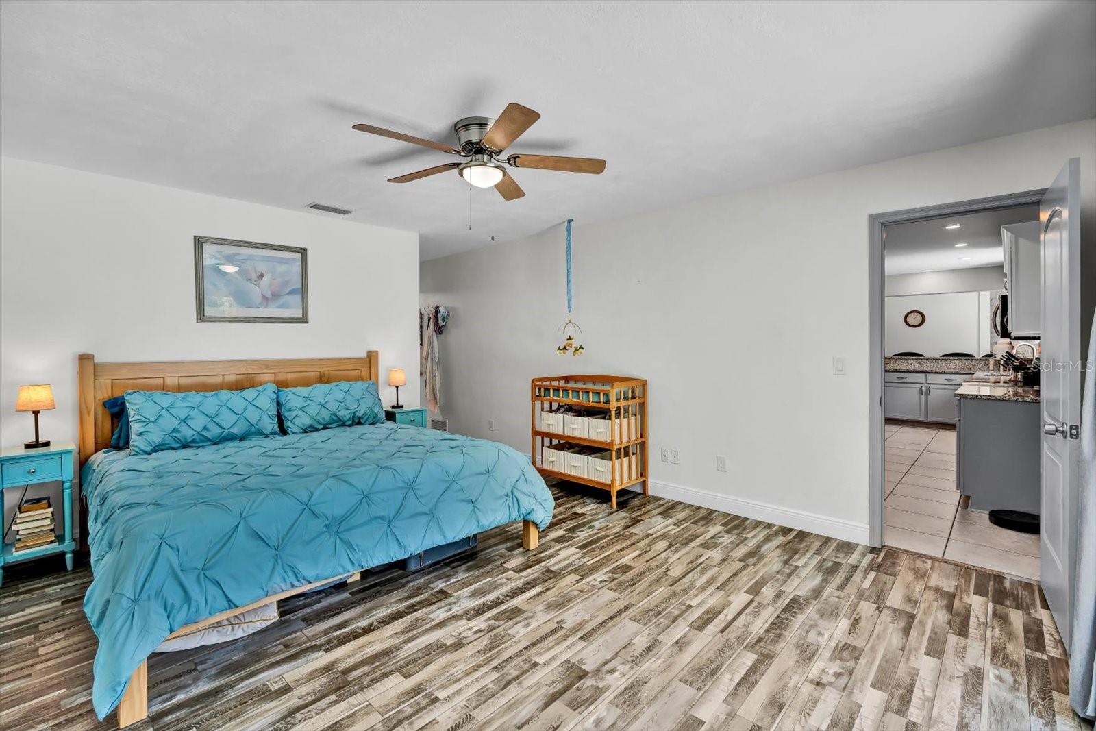 Image 18 of 46 For 245 Country Circle Drive E