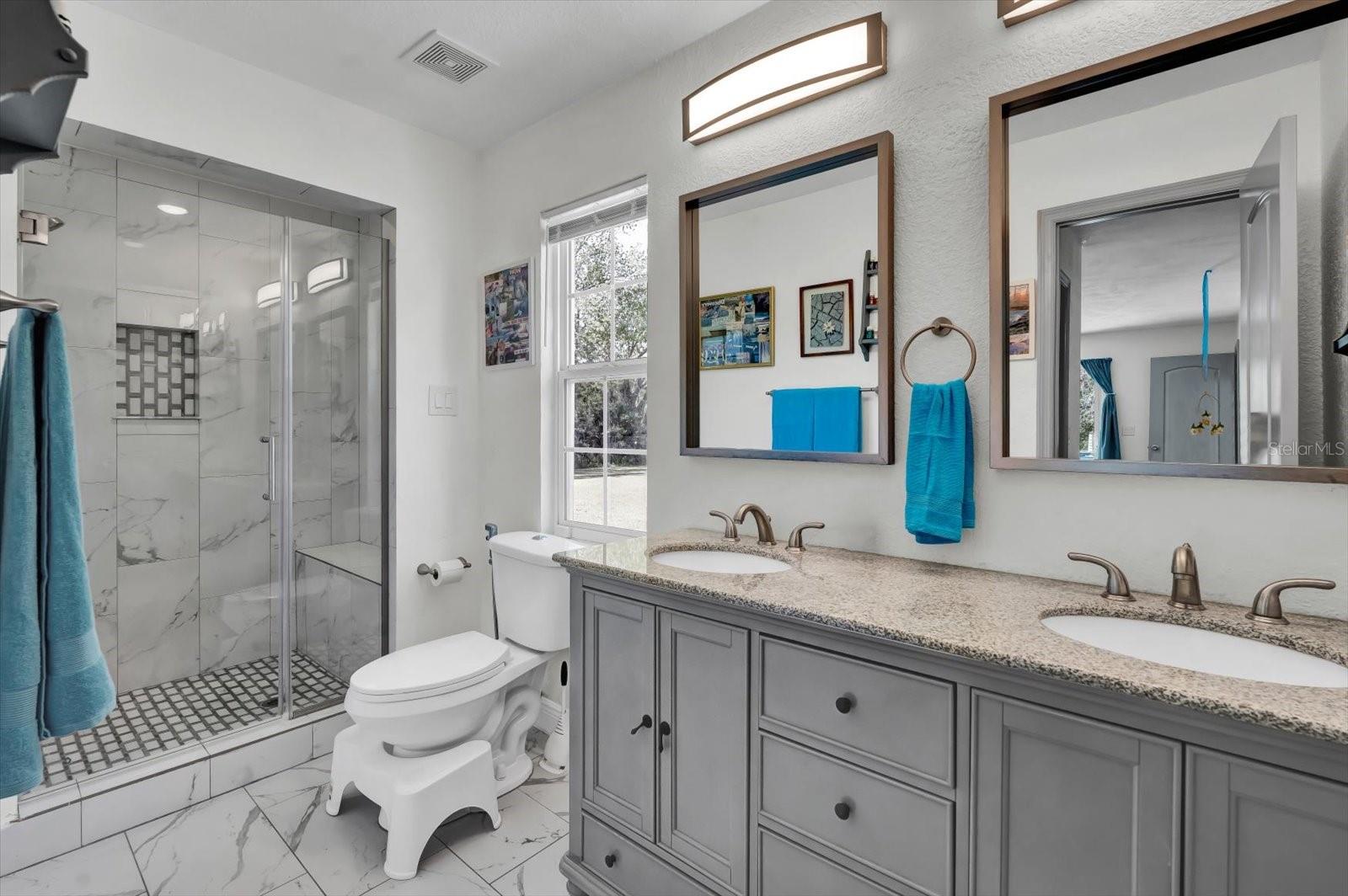 Image 21 of 46 For 245 Country Circle Drive E