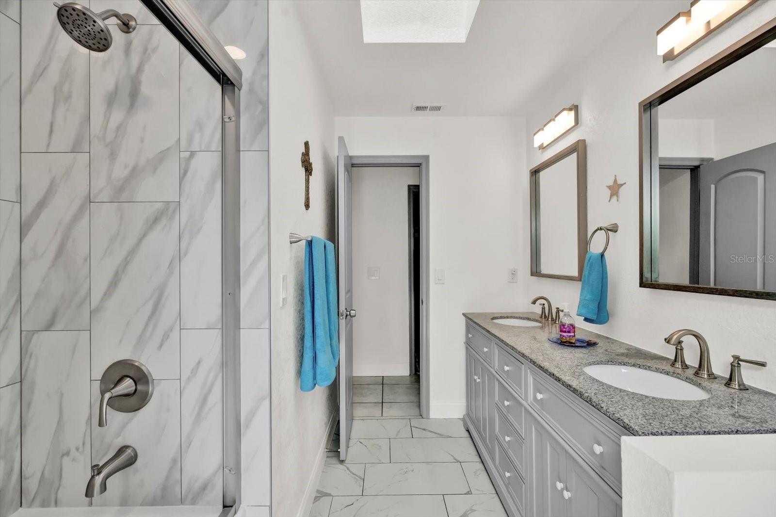 Image 30 of 46 For 245 Country Circle Drive E