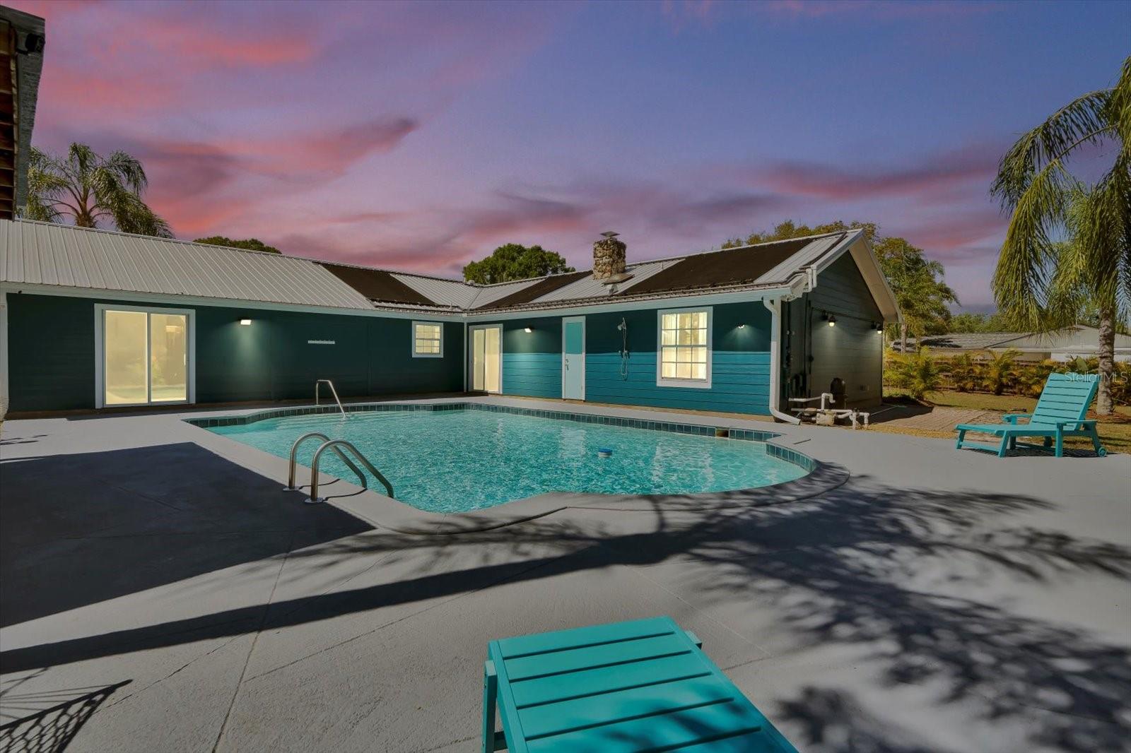 Image 4 of 46 For 245 Country Circle Drive E