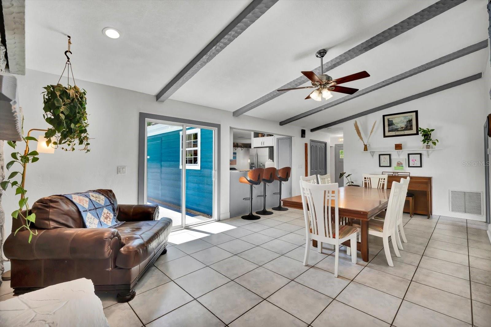 Image 8 of 46 For 245 Country Circle Drive E