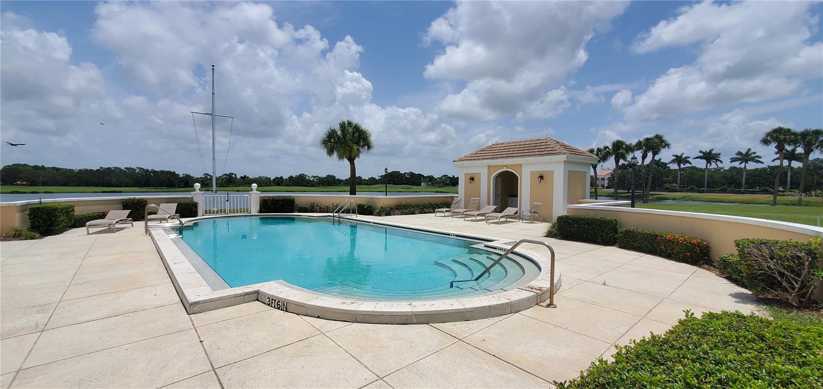 Image 14 of 19 For 51 Mac Ewen Drive 14