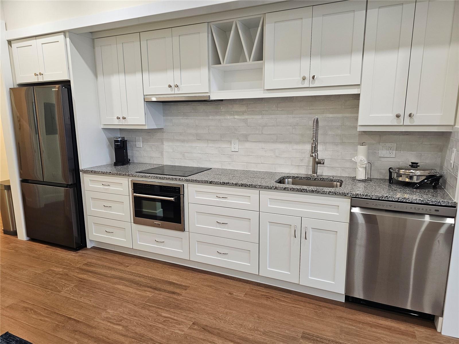 Image 2 of 19 For 51 Mac Ewen Drive 14