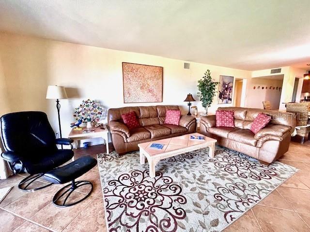 Image 13 of 23 For 5757 Gulf Of Mexico Drive 202