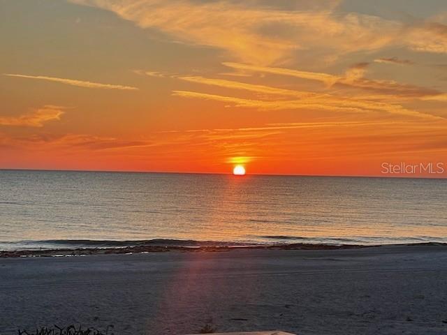 Image 2 of 23 For 5757 Gulf Of Mexico Drive 202