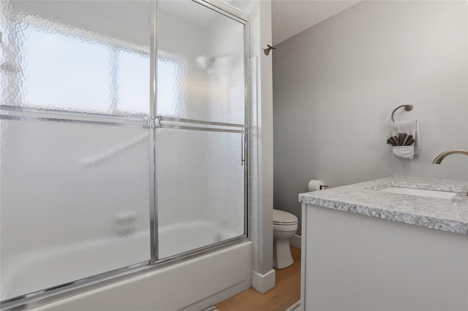 Image 23 of 50 For 414 Spring Lake Boulevard Nw