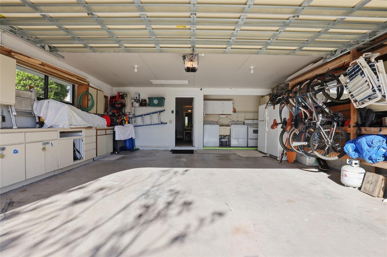 Image 31 of 50 For 414 Spring Lake Boulevard Nw