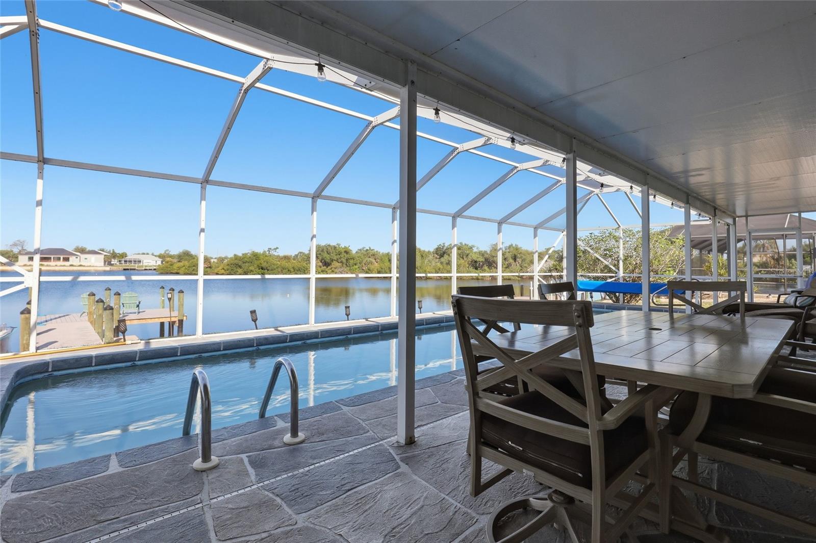 Image 37 of 50 For 414 Spring Lake Boulevard Nw