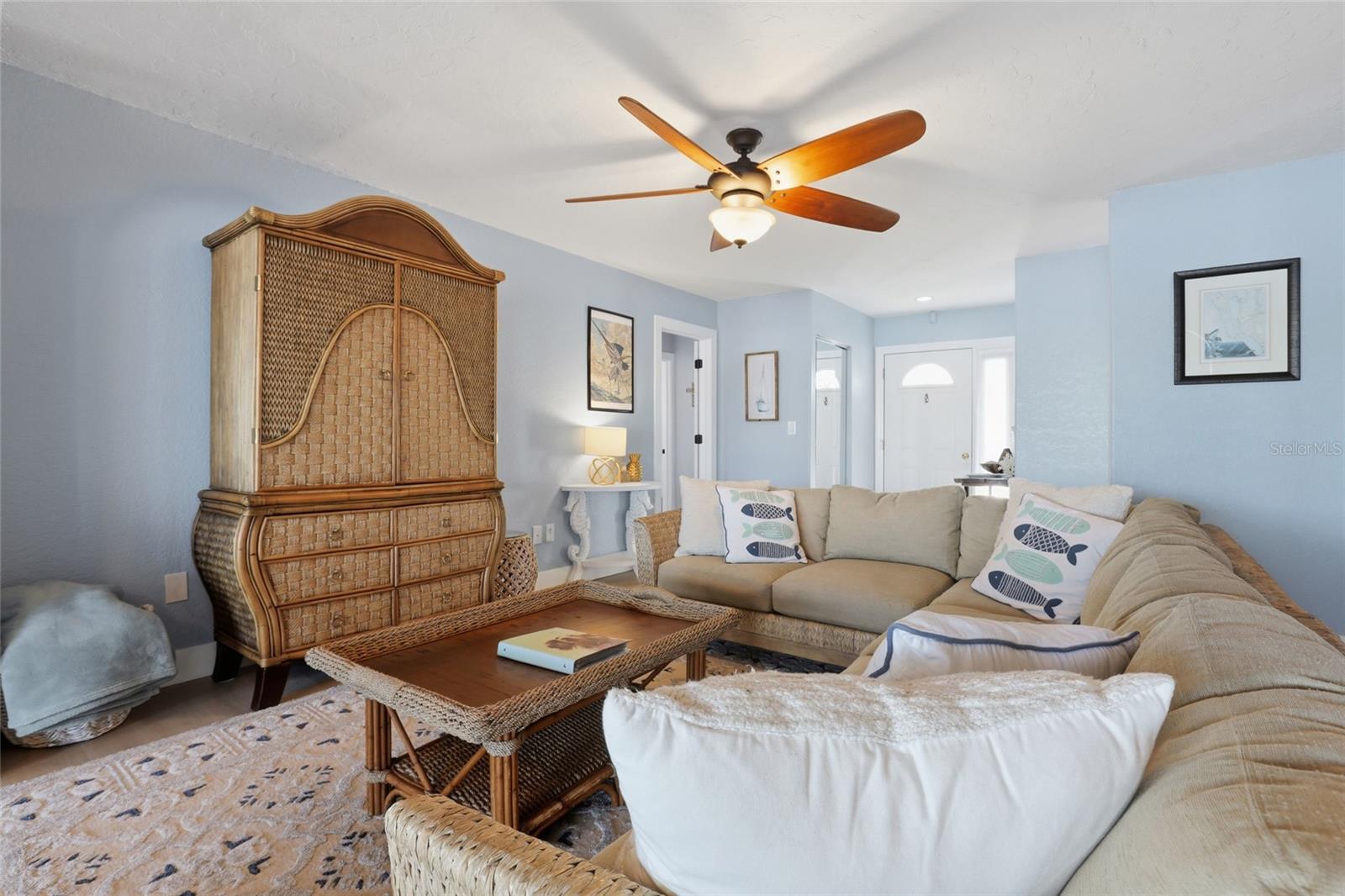 Image 8 of 50 For 414 Spring Lake Boulevard Nw