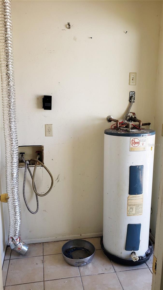 Image 9 of 9 For 708 26th Avenue W