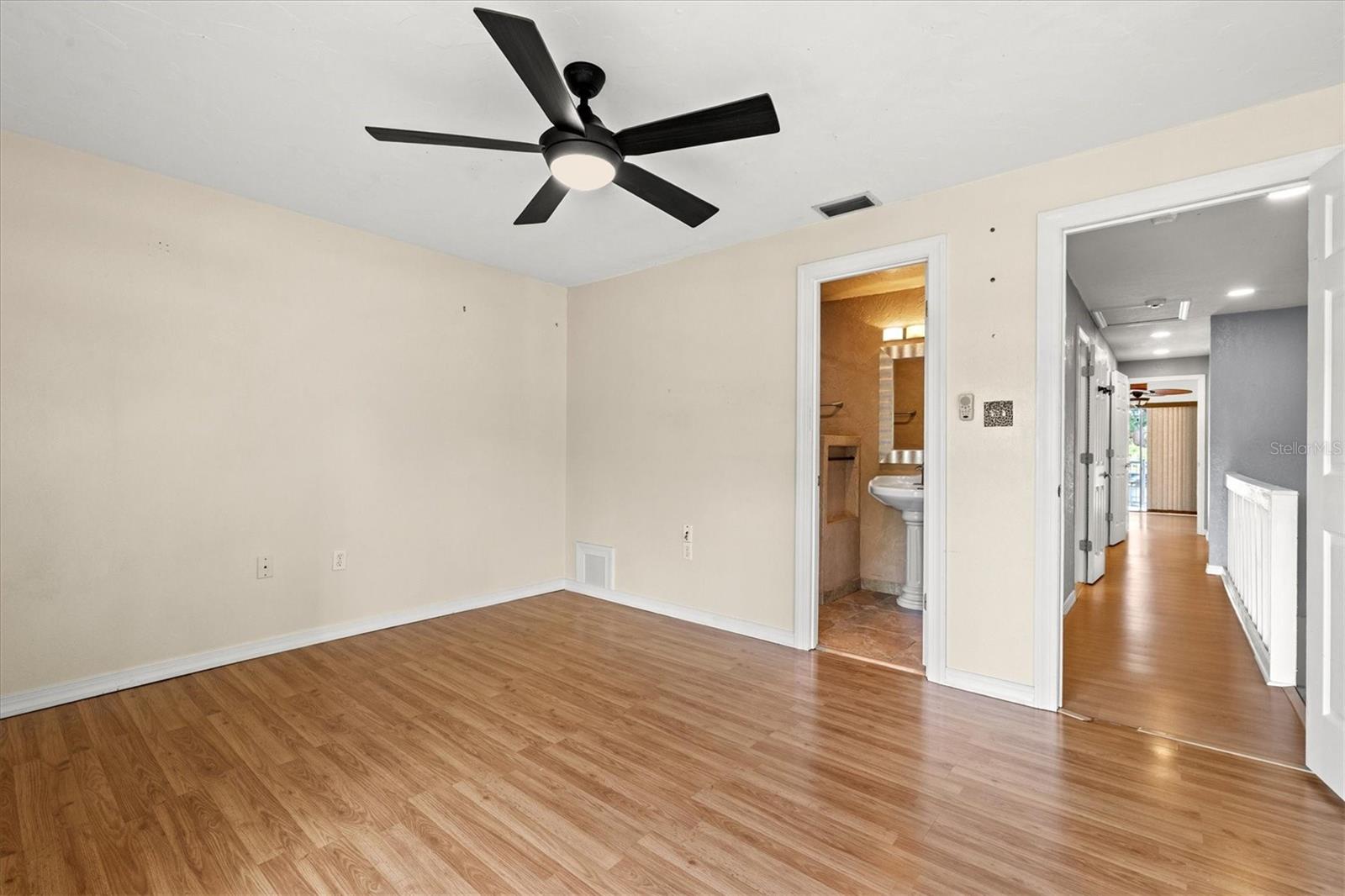 Image 23 of 69 For 3202 Ramblewood Drive N