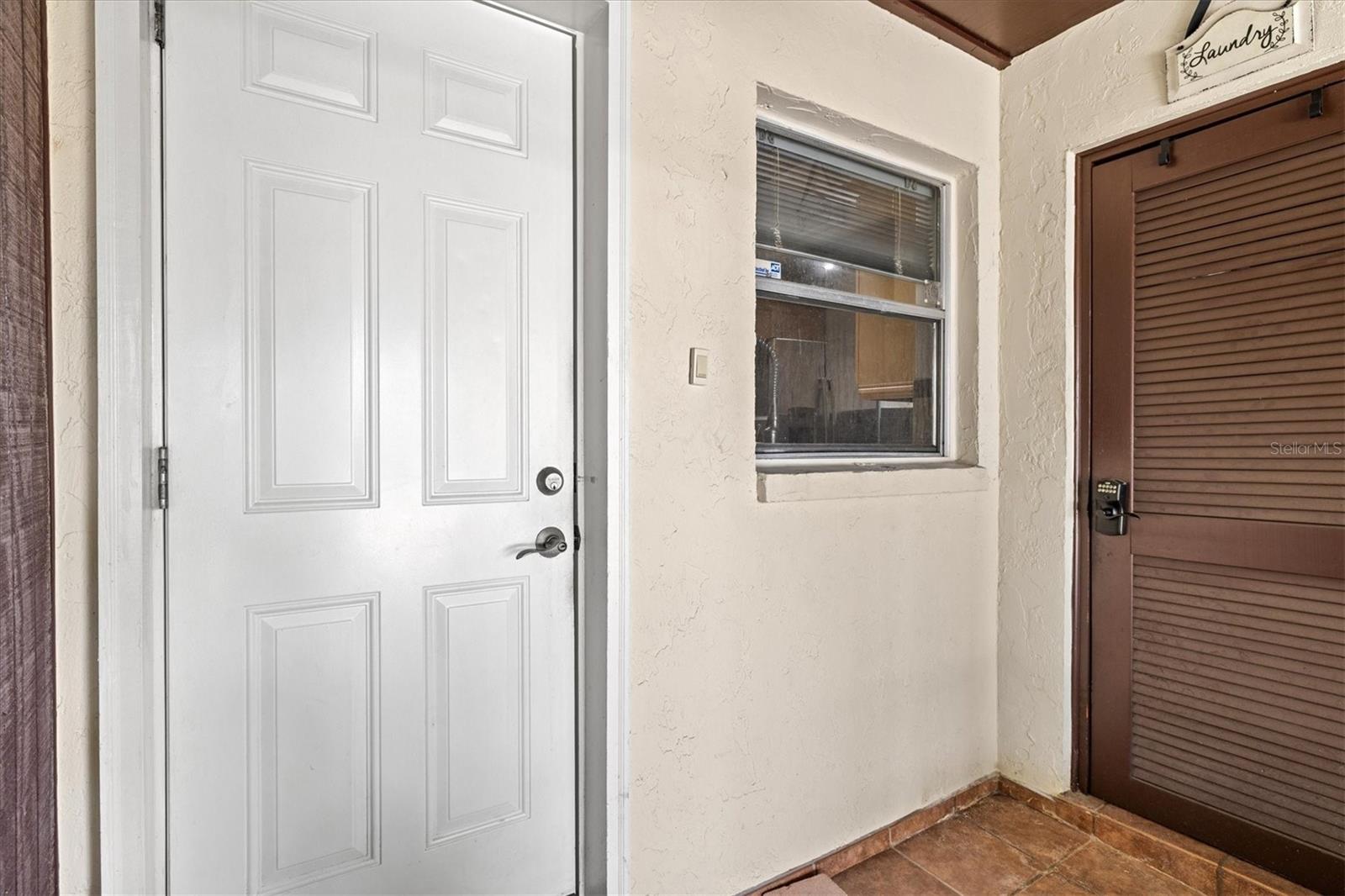 Image 3 of 69 For 3202 Ramblewood Drive N