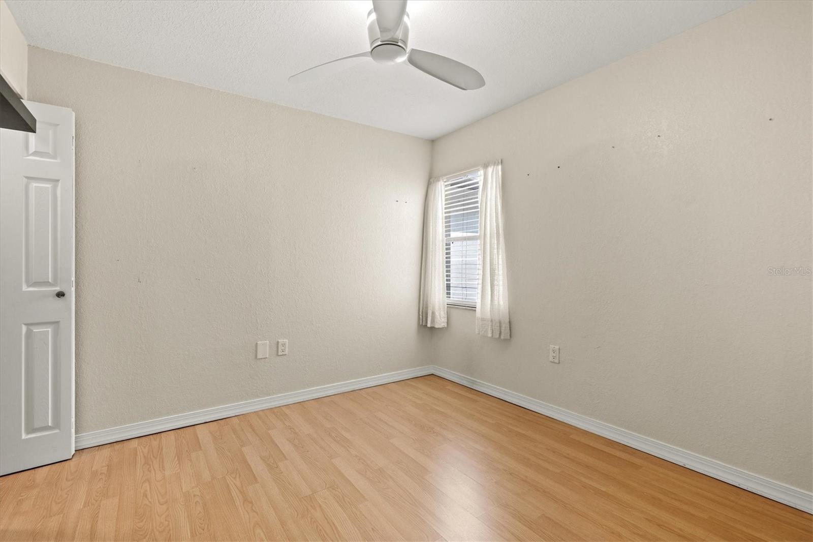 Image 35 of 69 For 3202 Ramblewood Drive N