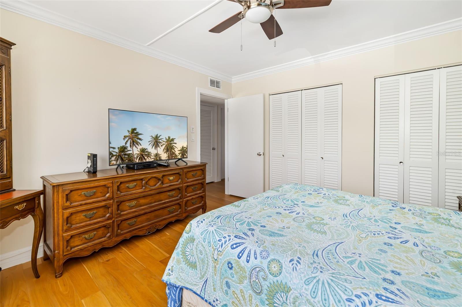 Image 29 of 98 For 763 John Ringling Boulevard 22