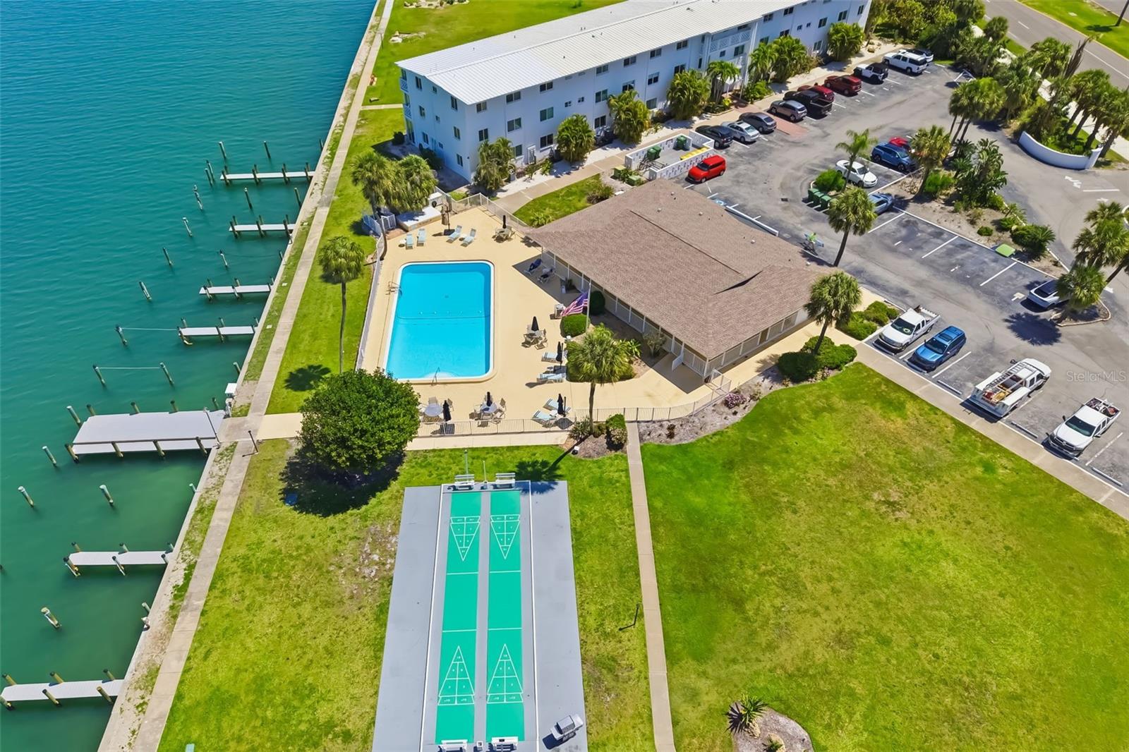 Image 32 of 98 For 763 John Ringling Boulevard 22