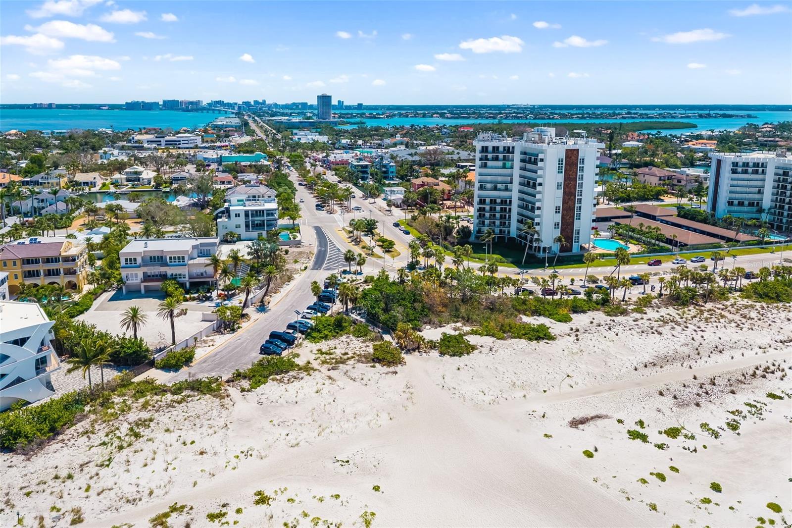 Image 63 of 98 For 763 John Ringling Boulevard 22