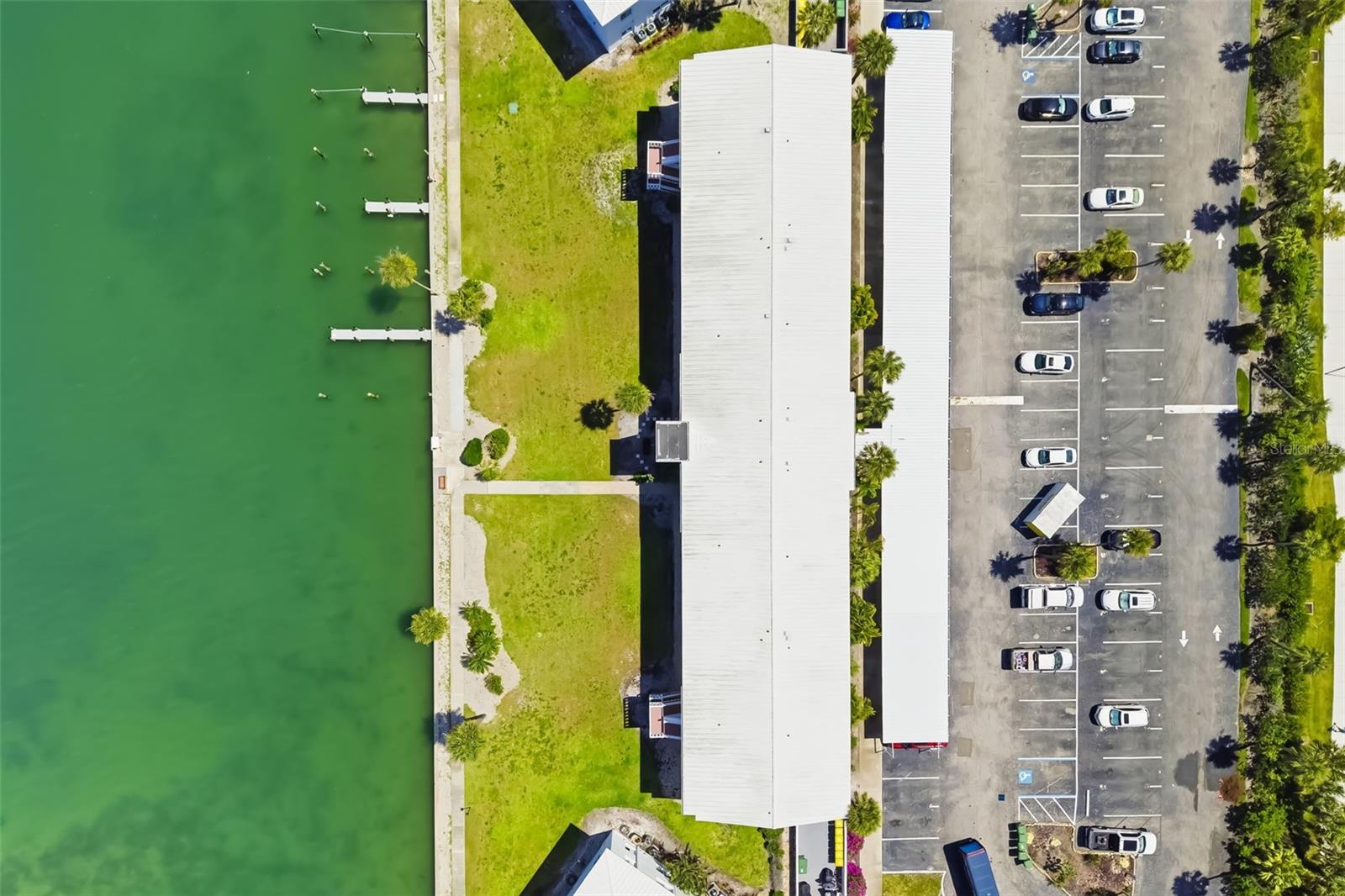 Image 87 of 98 For 763 John Ringling Boulevard 22